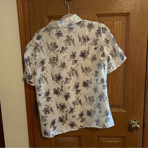 Women’s Size 14W Semi-Sheer Button Up Blue and White Floral Blouse - Picture 2 of 6